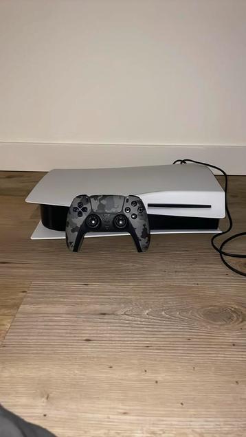 Complete playstation 5 disc met controller beschikbaar voor biedingen