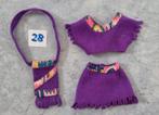 28 barbie outfit. Kleding indiaan pocahontas. Jaren 90 daarn, Ophalen of Verzenden, Zo goed als nieuw, Kleertjes