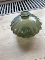 Groen vaasje, Huis en Inrichting, Woonaccessoires | Vazen, Gebruikt, Ophalen of Verzenden, Glas, Minder dan 50 cm