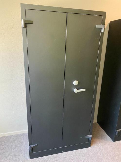 Brandkast/kluis, Huis en Inrichting, Brandblussers en Brandkasten, Zo goed als nieuw, Brandkast, Ophalen
