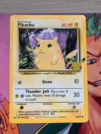 JUMBO Pikachu (BS 58) Base Set anniversary stamp, Hobby en Vrije tijd, Verzamelkaartspellen | Pokémon, Ophalen of Verzenden, Boosterbox