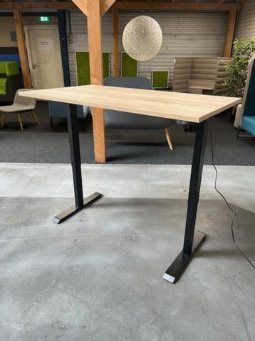 Euroseats elektrisch zit sta bureau | 140x80cm | 70-120cm beschikbaar voor biedingen