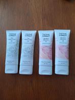 4 tubes Therme 70 cl Shower Scrub en Body Butter, Ophalen of Verzenden, Nieuw, Gehele gezicht