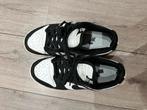 Nike Dunk Low Panda Maat 43, Kleding | Heren, Schoenen, Ophalen of Verzenden, Gedragen, Zwart, Sneakers of Gympen