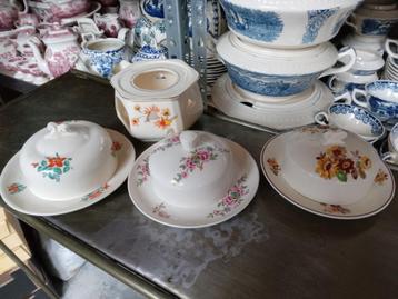 3 verschillende botervloten verkoop per stuk beschikbaar voor biedingen