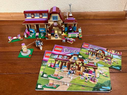 Lego Friends Paardrijclub/manege 41126, incl. boekjes., Kinderen en Baby's, Speelgoed | Duplo en Lego, Zo goed als nieuw, Ophalen