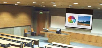 5000 lumen beamer Panasonic PT-EW540 -theater, kerk, kantine beschikbaar voor biedingen