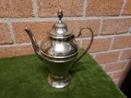 Verzilverde theepot met fraaie bloemmotieven., Antiek en Kunst, Antiek | Goud en Zilver, Verzenden, Zilver