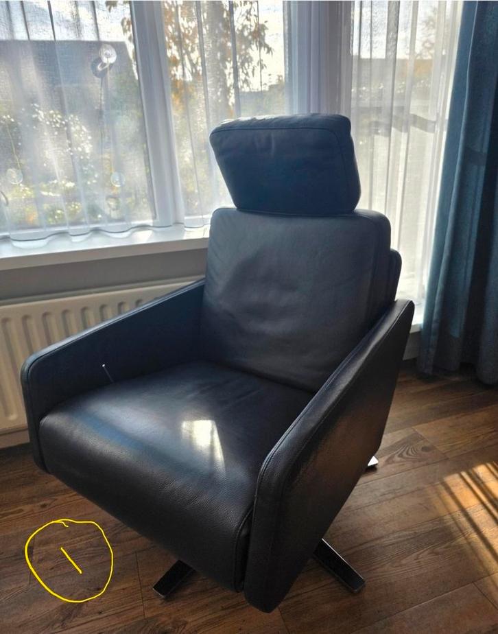 Relaxstoelen en fauteuil, Huis en Inrichting, Fauteuils, Gebruikt, Leer, 50 tot 75 cm, 75 tot 100 cm, Ophalen