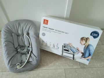 Stokke Newborn met speelgoedhanger ZGAN en helemaal schoon. beschikbaar voor biedingen