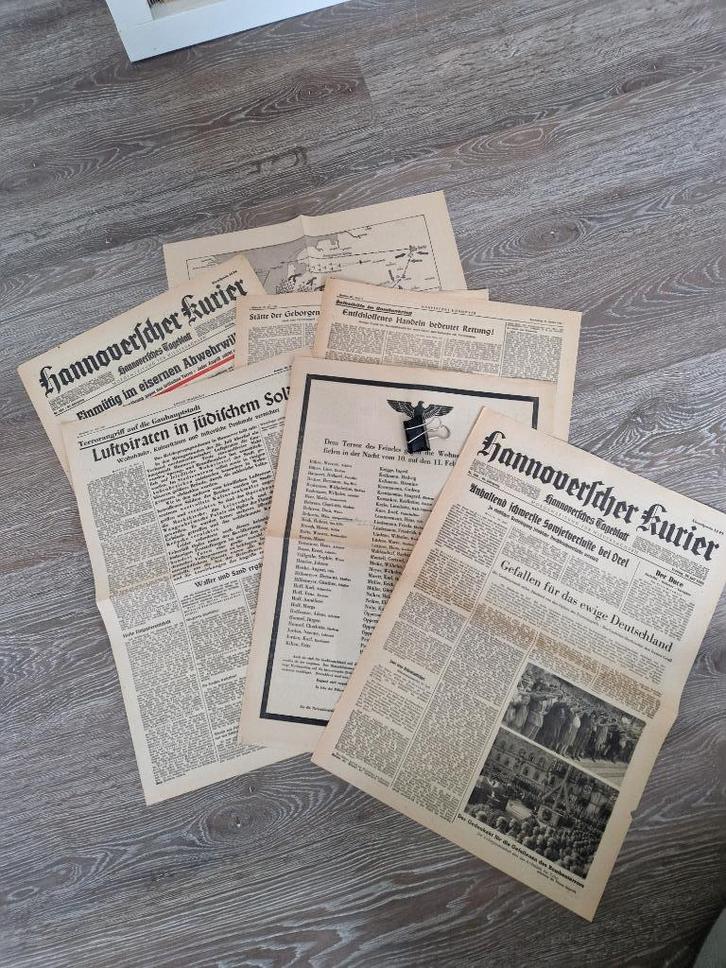 Lot kranten Luchtoorlog bombardementen Duitsland propaganda, Verzamelen, Militaria | Tweede Wereldoorlog, Overige soorten, Boek of Tijdschrift