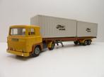 Scania 141 V8  met container oplegger  Tekno, Ophalen of Verzenden, Zo goed als nieuw, Bus of Vrachtwagen, Tekno