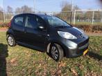 Peugeot 107 1.0 12V 5DR 2010 Grijs, …..nieuwe koppeling., Voorwielaandrijving, 4 stoelen, 68 pk, Origineel Nederlands