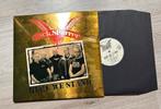 Cock Sparrer - Here We Stand 12” (Gold Foil Sleeve), Ophalen of Verzenden, Zo goed als nieuw, 12 inch, Overige genres
