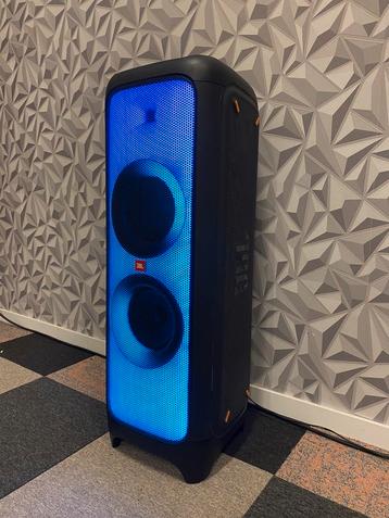 JBL partybox 1000 te huur 🎉 NU MET GRATIS MICROFOON🎤 