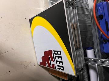 Beerpong tafel beschikbaar voor biedingen