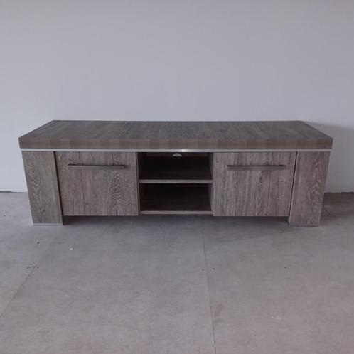 TV dressoir, Huis en Inrichting, Kasten | Dressoirs, Zo goed als nieuw, 150 tot 200 cm, 50 tot 75 cm, Met deur(en), Met plank(en)