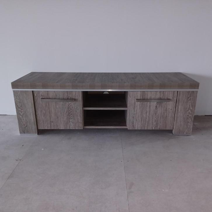 TV dressoir, Huis en Inrichting, Kasten | Dressoirs, Zo goed als nieuw, 150 tot 200 cm, 50 tot 75 cm, Met deur(en), Met plank(en)