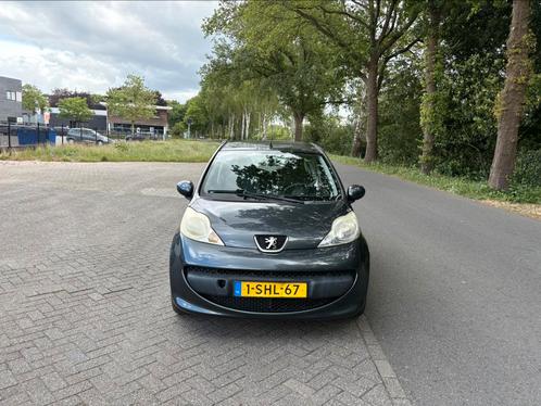 Peugeot 107 1.0 12V Grijs VERKOCHT, Auto's, Peugeot, Bedrijf, Benzine, A, Hatchback, Handgeschakeld, Geïmporteerd, Zilver of Grijs