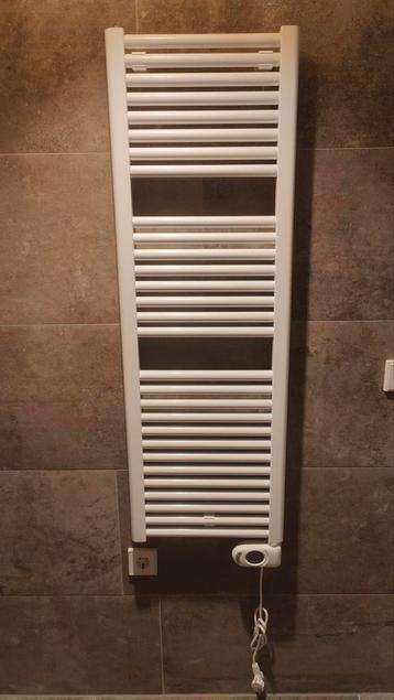 DLR/Cordivari CLAUDIA elektrische handdoek radiator (2stuks) beschikbaar voor biedingen