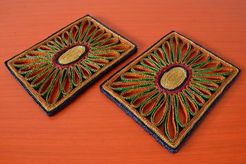 Set van 2 retro vintage jaren 70 onderzetters beschikbaar voor biedingen