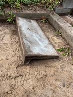 Betonnen opsluit rand met hoek , traptrede, Tuin en Terras, Bielzen en Borders, Ophalen, Zo goed als nieuw, Beton, Minder dan 100 cm