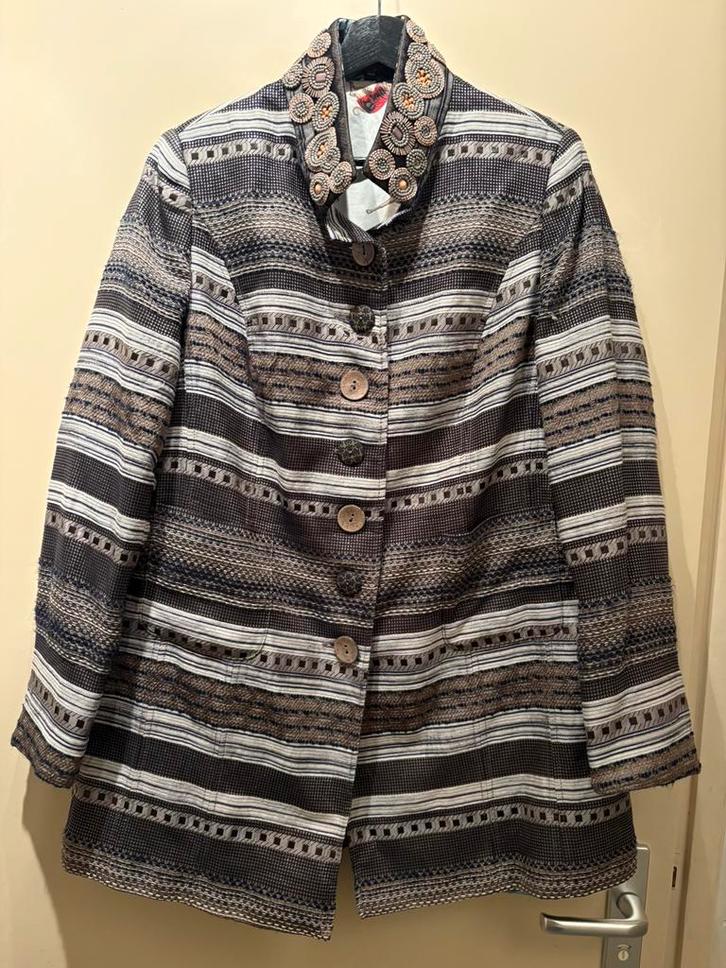 Maiden lane lange blazer met kraaltje op kraag maat 44, Kleding | Dames, Overige Dameskleding, Gedragen, Ophalen of Verzenden