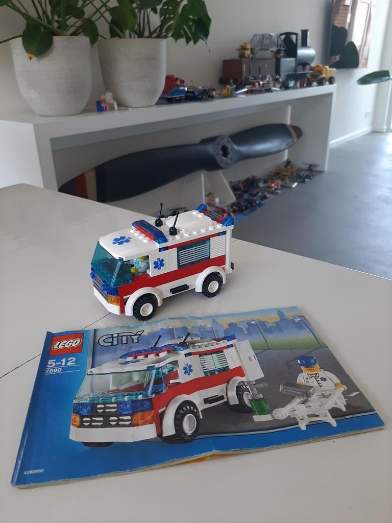 Lego City 7890 Ambulance, Kinderen en Baby's, Speelgoed | Duplo en Lego, Ophalen, Zo goed als nieuw, Complete set, Lego