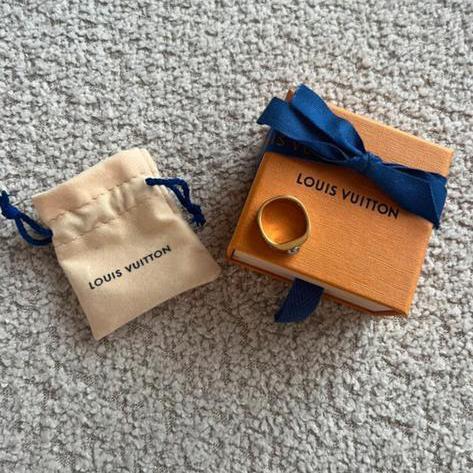 Louis Vuitton nano ring, Sieraden, Tassen en Uiterlijk, Ringen, Zo goed als nieuw, Dame, 17 tot 18, Goud, Zilver, Ophalen of Verzenden