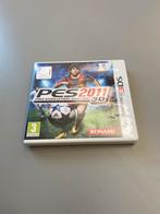 Pro evolution soccer 2011 3D (nintendo 3ds/2ds), Spelcomputers en Games, Games | Nintendo 2DS en 3DS, Verzenden, 2 spelers, Zo goed als nieuw