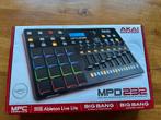 Akai midi pad controller 232 with step sequencer, Ophalen of Verzenden, Zo goed als nieuw
