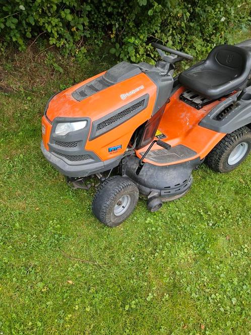 Husqvarna TC139T zitmaaier grasmaaier opvanger, Tuin en Terras, Zitmaaiers, Gebruikt, 90 tot 120 cm, Opvangbak, Ophalen
