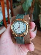 Vintage Sovjet herencommandantenhorloge VOSTOK. USSR / CCCP, Ophalen of Verzenden, Gebruikt, Overige kleuren, Jongen of Meisje