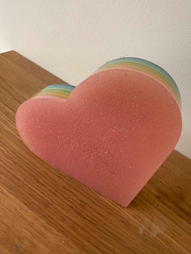 Regenboog Hart Boekensteun Epoxy met Glitter, Huis en Inrichting, Woonaccessoires | Wanddecoraties, Nieuw, Ophalen of Verzenden