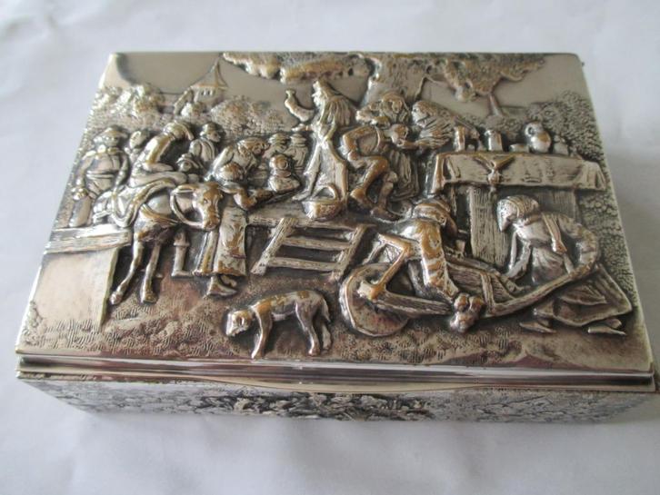 Verzilverde sigaren-sigaretten doos, Antiek en Kunst, Antiek | Goud en Zilver, Verzenden