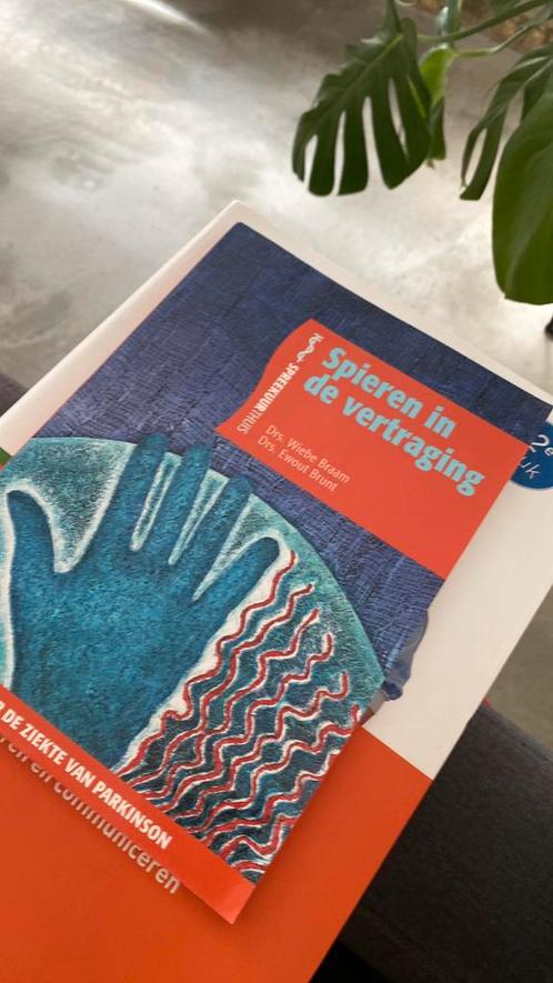 E. Bunt - Spieren in de vertraging, Boeken, Wetenschap, Zo goed als nieuw, Ophalen of Verzenden