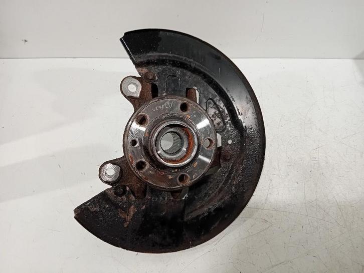 Wielnaaf links voor Volvo V60, Auto-onderdelen, Ophanging en Onderstel, Volvo, Gebruikt, Herkomst onderdeel bekend, 12 maanden garantie