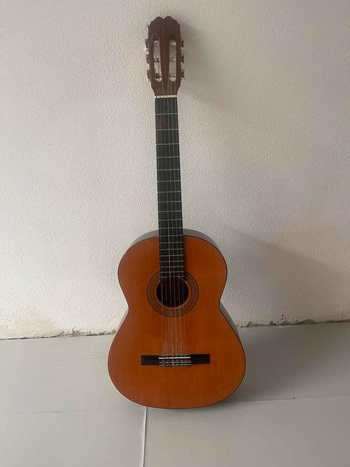 Gitaar Admira Sonia, Muziek en Instrumenten, Snaarinstrumenten | Gitaren | Akoestisch, Gebruikt, Klassieke of Spaanse gitaar, Ophalen