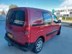 Citroen Berlingo 1.6 HDIF 3 persoons airco veel deuken, Voorwielaandrijving, Stof, Zwart, 4 cilinders