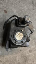 Benzine tank yamaha aerox euro 4 inc brandstofpomp origineel, Ophalen of Verzenden, Tank, Yamaha