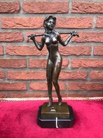 licht erotisch bronzen beeld, bondage dame, Ophalen of Verzenden