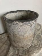Brocante bloempot ( grijs verweerd ), Ophalen of Verzenden