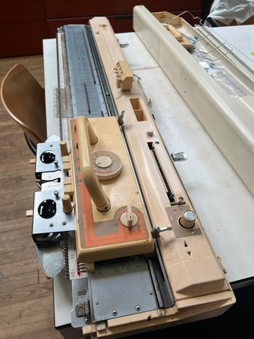 breimachine brother kh 860 met ponskaarten en ponstang beschikbaar voor biedingen