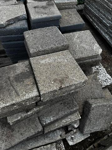 Hoogwaardige Betontegels  Ideaal voor Opritten,tuinen beschikbaar voor biedingen