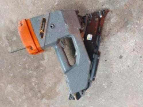 Paslode 6512/130 SQ stripnagelapparaat schiethamer, Doe-het-zelf en Verbouw, IJzerwaren en Bevestigingsmiddelen, Zo goed als nieuw