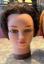 Etalage mannequin hoofd 2x, Ophalen of Verzenden, Gebruikt, Boek, Persoonlijke verzorging