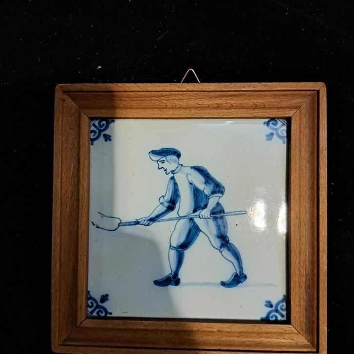 Makkum Tegel in Houten Lijst, Antiek en Kunst, Antiek | Wandborden en Tegels, Ophalen of Verzenden