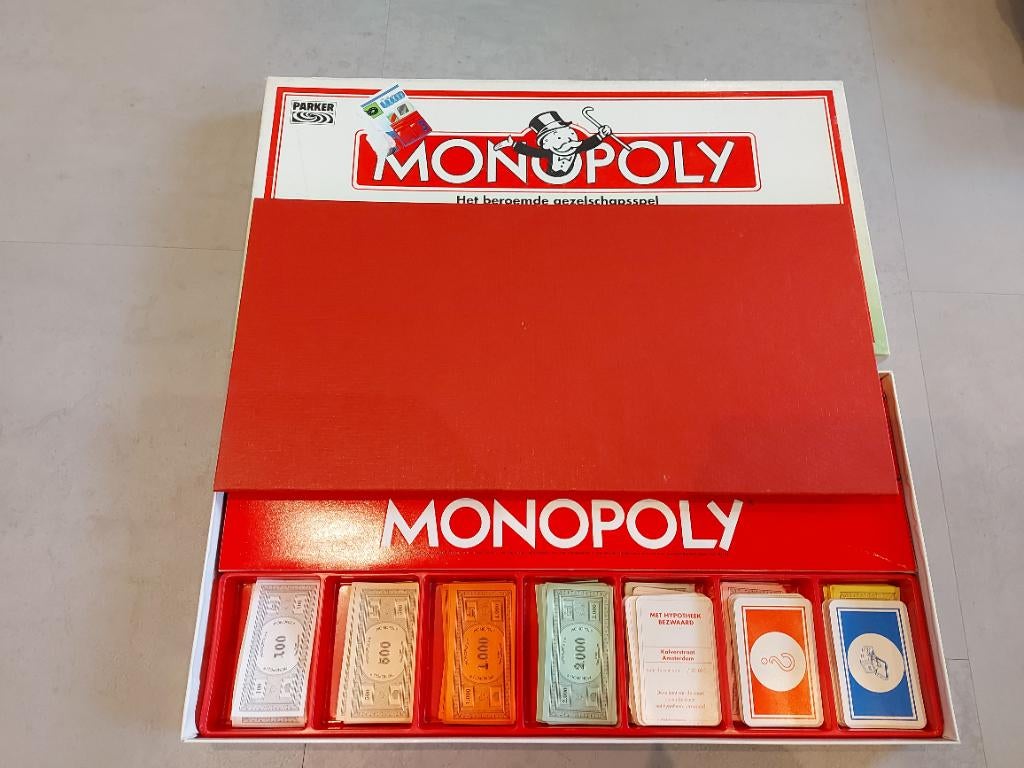 Monopoly spel, Hobby en Vrije tijd, Gezelschapsspellen | Bordspellen, Ophalen, Gebruikt