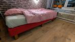 Ikea boxspring rood ( 210 bij 90 ), Huis en Inrichting, Ophalen, Gebruikt, Eenpersoons, 210 cm