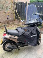 Piaggio new fly, Fietsen en Brommers, Scooters | Piaggio, Ophalen, Maximaal 45 km/u, Zo goed als nieuw, Fly